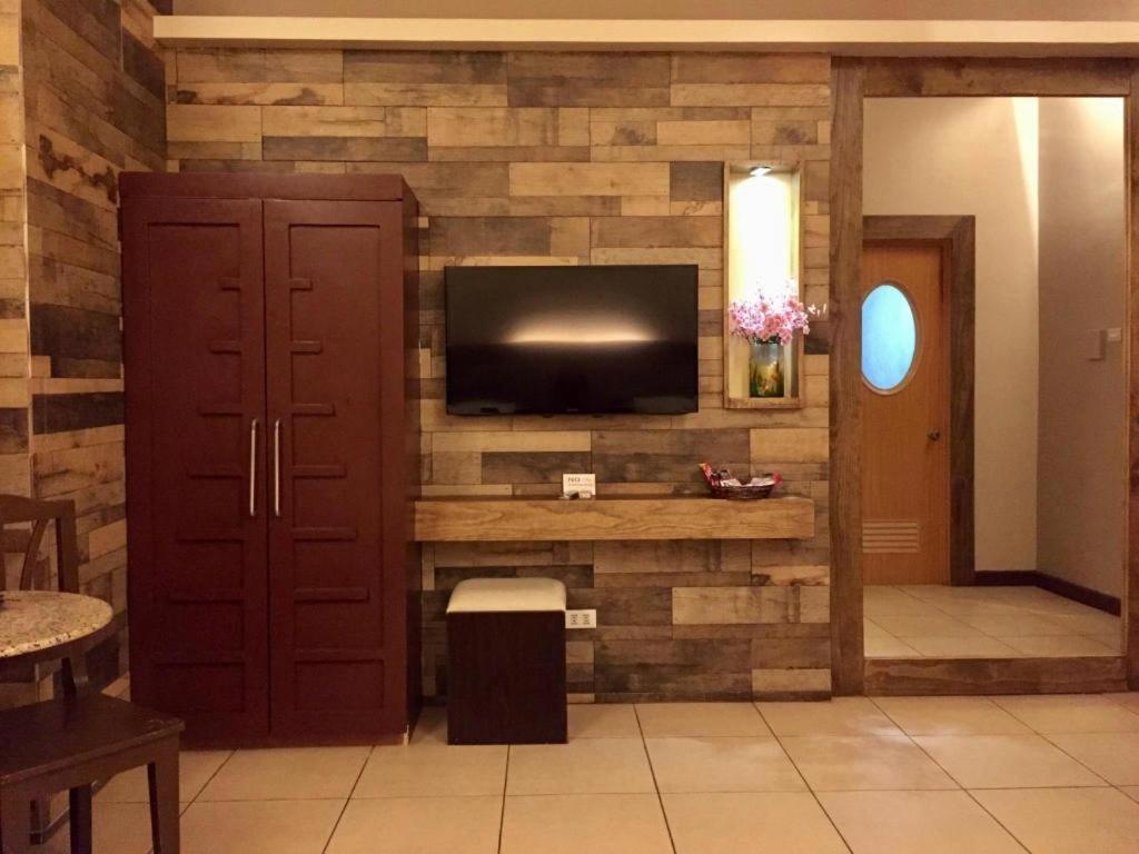 Hotel Nicanor Dumaguete City Ngoại thất bức ảnh
