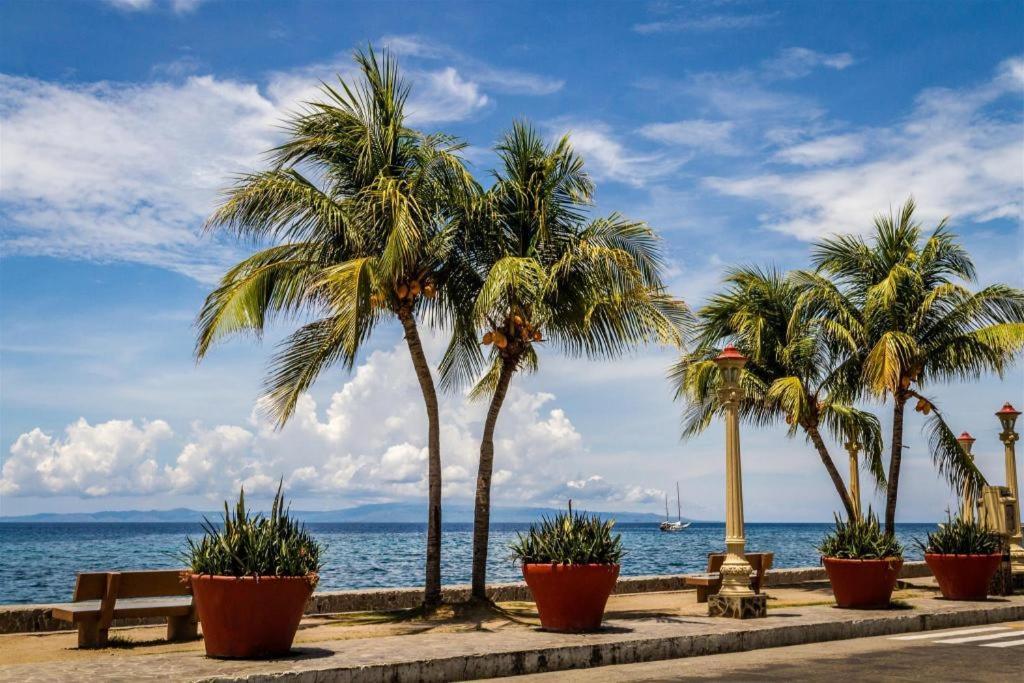 Hotel Nicanor Dumaguete City Ngoại thất bức ảnh