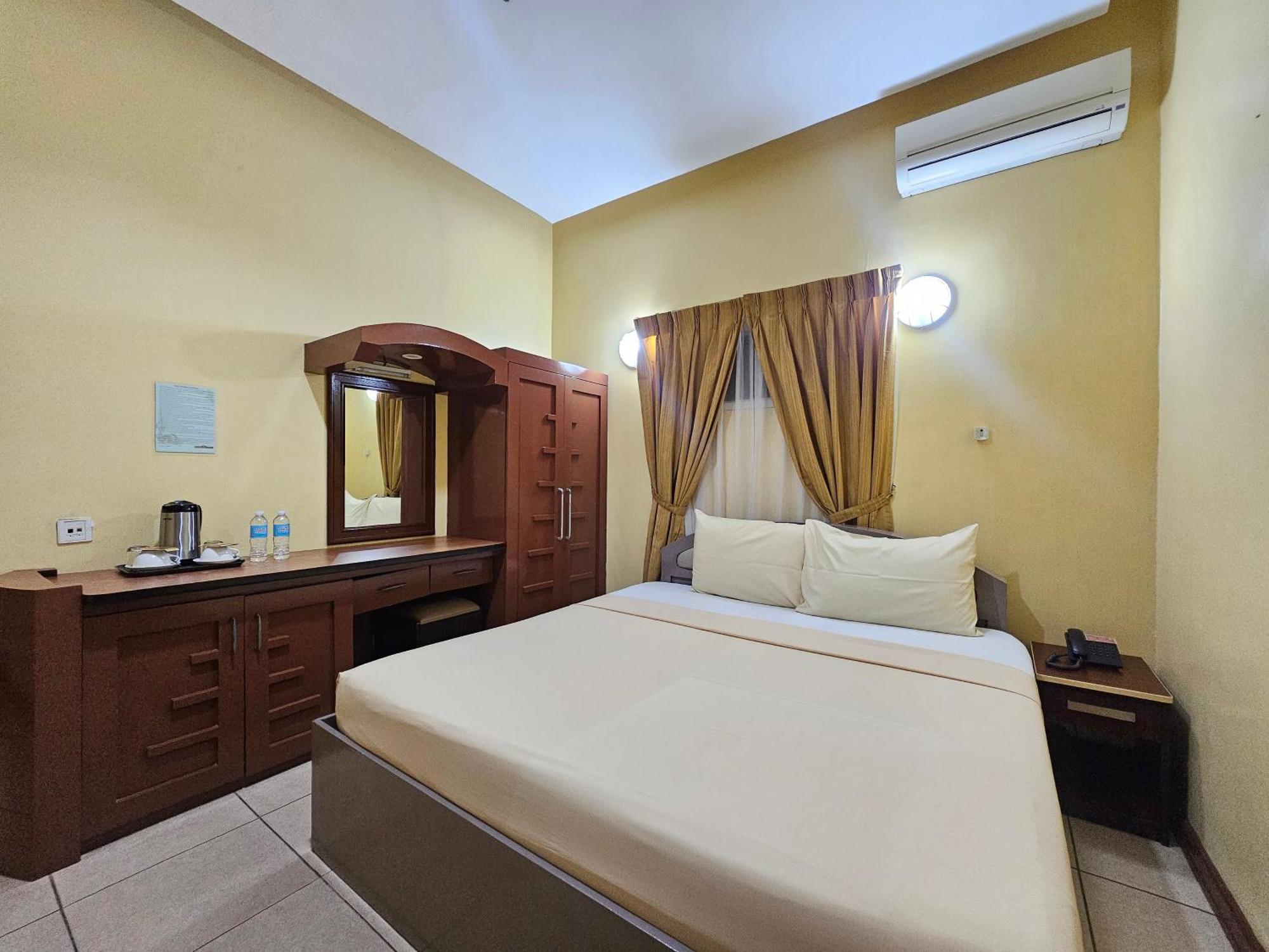 Hotel Nicanor Dumaguete City Ngoại thất bức ảnh